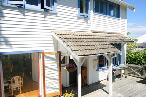 Photo of property in 118 Priestley Terrace, Bluff Hill, Napier, 4110