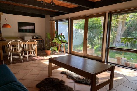 Photo of property in 2b Pitoitoi Road, Days Bay, Lower Hutt, 5013