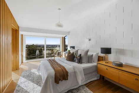 Photo of property in 7 Michael Avenue, Mount Pleasant, Christchurch, 8081