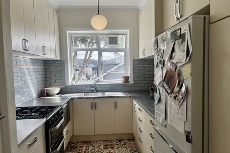 Photo of property in Nissen Court, 11g Hawker Street, Mount Victoria, Wellington, 6011