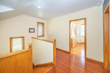 Photo of property in 39 Rose Street, Raglan, 3225