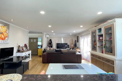 Photo of property in 43 Clover Drive, Henderson, Auckland, 0610