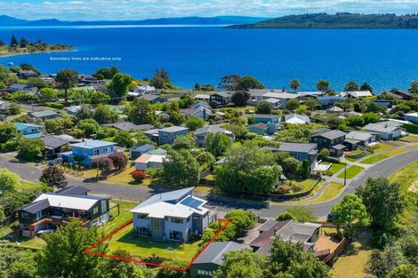 Photo of property in 13 Pokaka Crescent, Wharewaka, Taupo, 3330