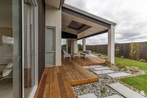 Photo of property in 7 Awatea Drive, Whitianga, 3510