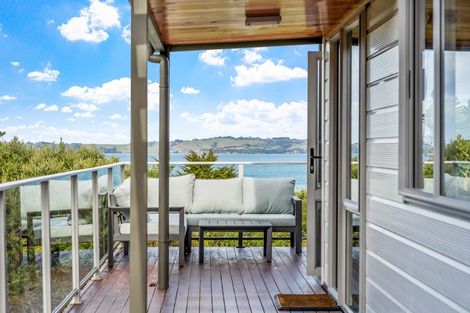 Photo of property in 79 Clinton Road, Tawharanui Peninsula, Warkworth, 0986