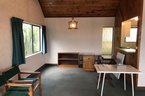 Photo of property in 18a Gledstane Road, Stanmore Bay, Whangaparaoa, 0932