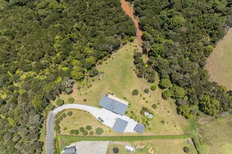 Photo of property in 34 Opoi Lane, Cable Bay, 0420