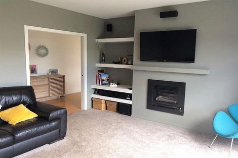 Photo of property in 9 Centre Crescent, Wanaka, 9305