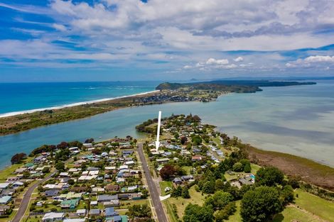 Photo of property in 15 Athenree Road, Athenree, Katikati, 3177