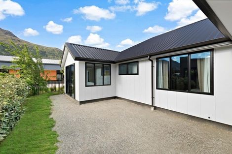 Photo of property in 14 Cheltenham Road, Lower Shotover, Queenstown, 9304