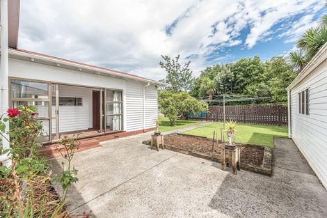 Photo of property in 10 Godwin Crescent, College Estate, Whanganui, 4500