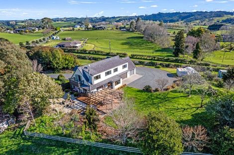 Photo of property in 162 White Road, Hunua, Papakura, 2583