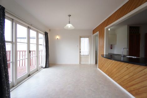 Photo of property in 494 Blockhouse Bay Road, Blockhouse Bay, Auckland, 0600