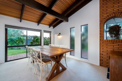 Photo of property in 102 Kowhai Road, Campbells Bay, Auckland, 0630