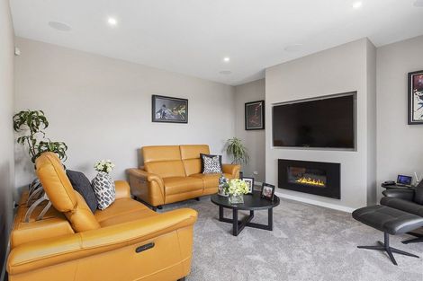 Photo of property in 115 Endeavour Drive, Whitby, Porirua, 5024