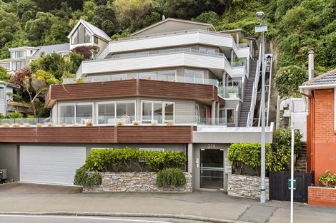 Photo of property in 2/279 Karaka Bay Road, Karaka Bays, Wellington, 6022