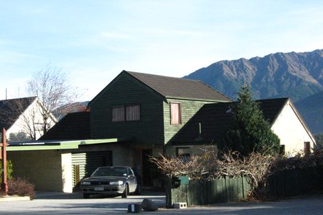 Photo of property in 16 Oregon Drive, Kelvin Heights, Queenstown, 9300