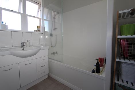 Photo of property in 80 Seddon Street, Pukekohe, 2120