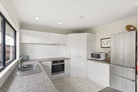 Photo of property in 18 Navan Place, Dannemora, Auckland, 2016