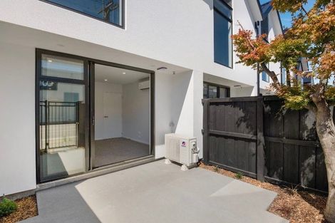 Photo of property in 5/10 New Brighton Road, Shirley, Christchurch, 8061