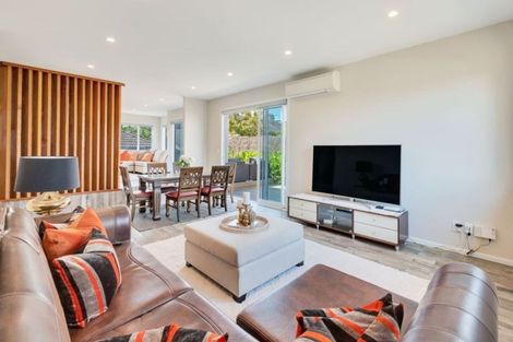 Photo of property in 9 Manu Place, Pinehill, Auckland, 0632