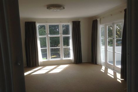 Photo of property in 23 Tamariki Avenue, Kelston, Auckland, 0602