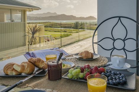 Photo of property in 77 Buffalo Beach Sh25 Road, Whitianga, 3510