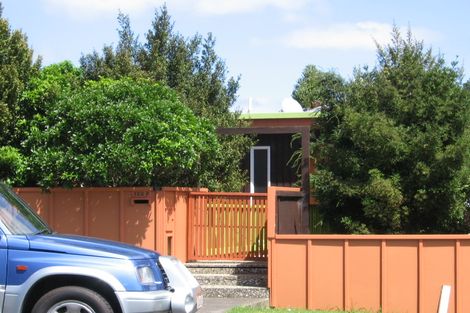 Photo of property in 3/122 Rangatira Road, Beach Haven, Auckland, 0626