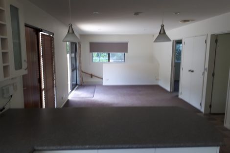 Photo of property in 12a Wicklam Lane, Greenhithe, Auckland, 0632