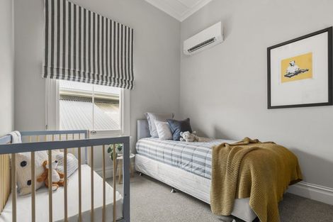 Photo of property in 100 Calliope Road, Stanley Point, Auckland, 0624