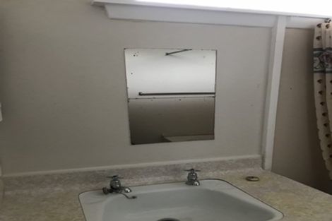 Photo of property in 142 Main Road, Redcliffs, Christchurch, 8081