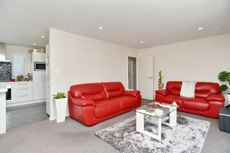 Photo of property in 3a Lindis Lane, New Brighton, Christchurch, 8083