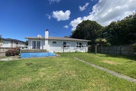 Photo of property in 24 Waipani Road, Te Atatu Peninsula, Auckland, 0610
