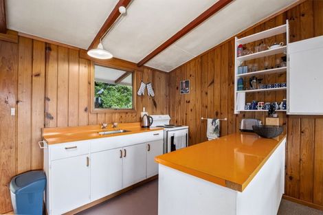 Photo of property in 18 Te Kuru Lane, Pukawa Bay, Turangi, 3381