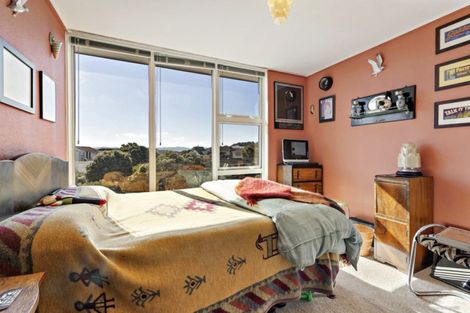 Photo of property in 23 Rangitane Street, Maupuia, Wellington, 6022