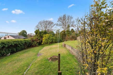 Photo of property in 7a Naera Place, Kawaha Point, Rotorua, 3010