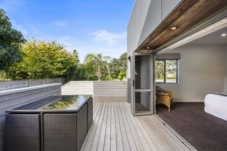 Photo of property in 15 Gulf View Road, Murrays Bay, Auckland, 0630