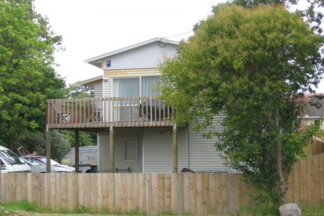 Photo of property in 141 Beach Haven Road, Beach Haven, Auckland, 0626