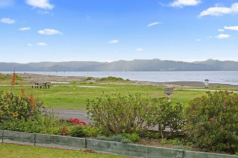 Photo of property in 915 East Coast Road, Kaiaua, Pokeno, 2473