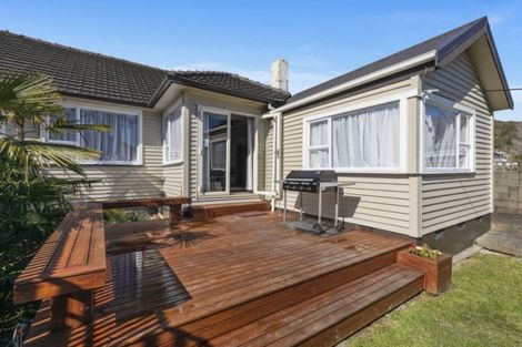 Photo of property in 4 Mayo Grove, Naenae, Lower Hutt, 5011