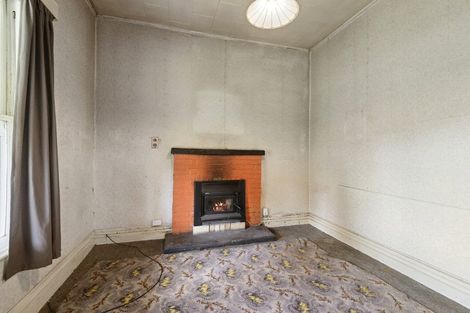 Photo of property in 8 Davison Road, Rotherham, 7379