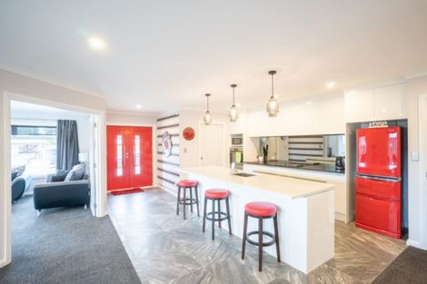 Photo of property in 3 Freedom Drive, Kelvin Grove, Palmerston North, 4414