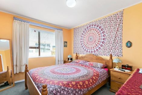 Photo of property in 19b Newburn Grove, Wainuiomata, Lower Hutt, 5014