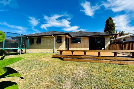 Photo of property in 32 Laurie Avenue, Papakura, 2110