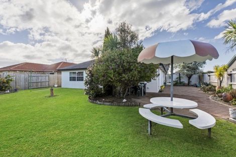 Photo of property in 59 Corinth Grove, Papamoa Beach, Papamoa, 3118