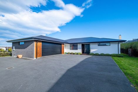 Photo of property in 22 Meadowstone Street, Gleniti, Timaru, 7910