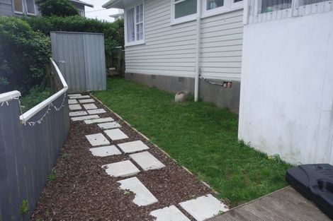 Photo of property in 9 Baffin Grove, Kingston, Wellington, 6021