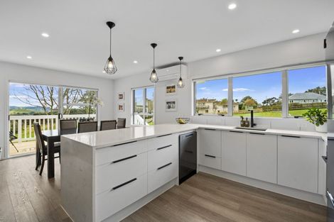 Photo of property in 90 Mcentee Road, Waitakere, Auckland, 0816