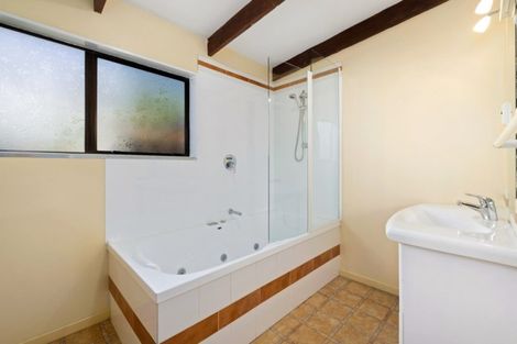 Photo of property in 6a Bills Way, Wanaka, 9305