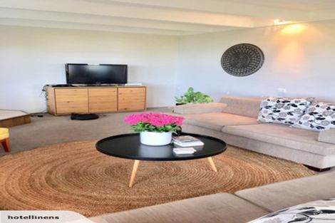 Photo of property in 24 Hillcrest Road, Hatfields Beach, Orewa, 0931